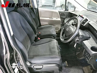 HONDA FREED 2009
