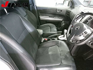 NISSAN X-TRAIL 2013