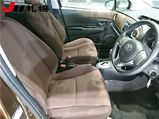 TOYOTA VITZ 2013