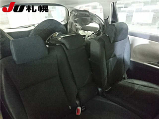 TOYOTA WISH 2010