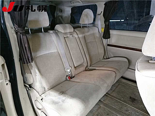 TOYOTA VELLFIRE 2010