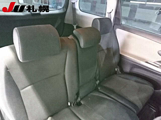 TOYOTA WISH 2010