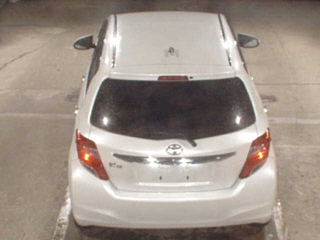 TOYOTA VITZ 2016