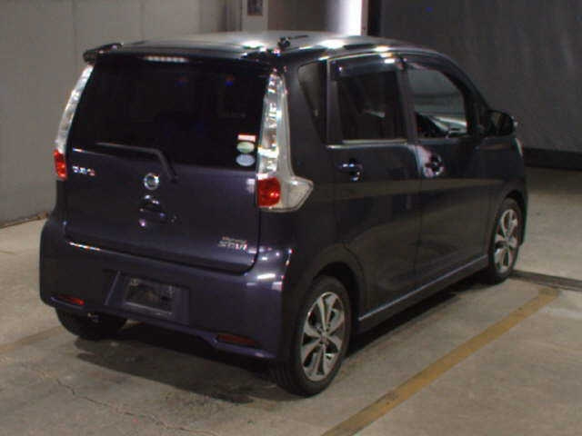 NISSAN DAYZ 2013