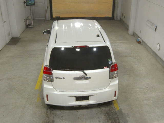 TOYOTA SPADE 2012