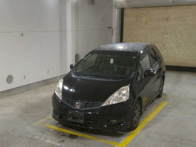 HONDA FIT SHUTTLE 2013