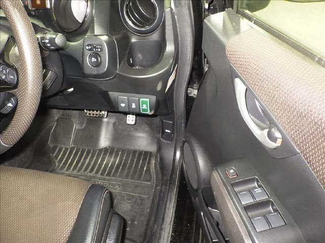HONDA FIT SHUTTLE 2013