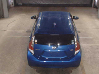 TOYOTA AQUA 2015