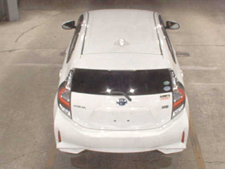 TOYOTA AQUA 2017