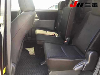 TOYOTA VOXY 2009
