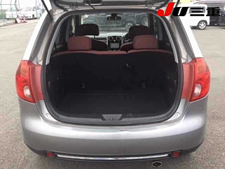 MAZDA VERISA 2010