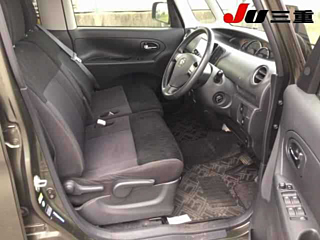 DAIHATSU TANTO 2012