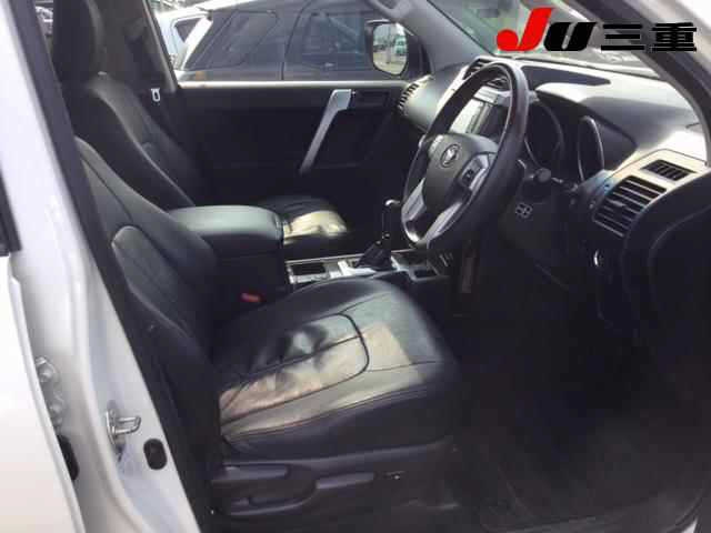 TOYOTA LAND CRUISER PRADO 2016