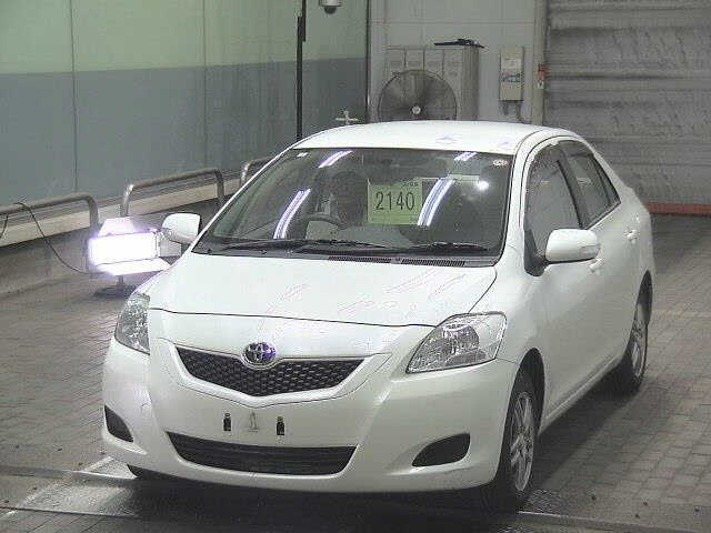 TOYOTA BELTA 2010