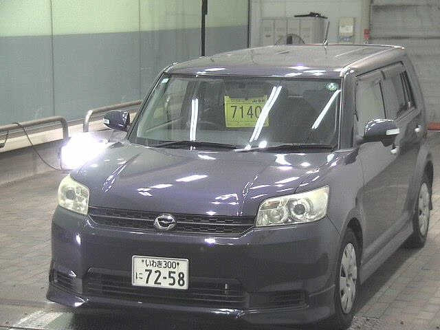 TOYOTA COROLLA RUMION 2011