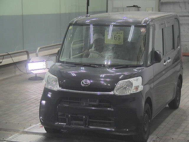 DAIHATSU TANTO 2014