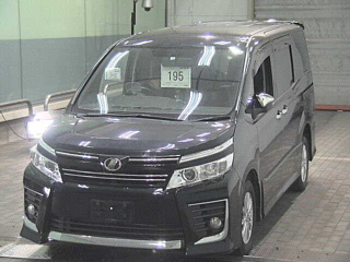 TOYOTA VOXY 2015