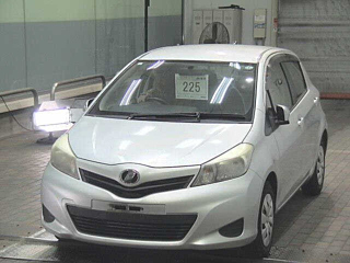 TOYOTA VITZ 2012