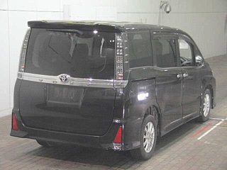 TOYOTA VOXY 2015
