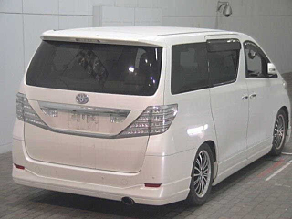 TOYOTA ALPHARD 2010