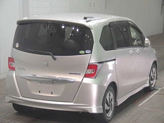 HONDA FREED 2015