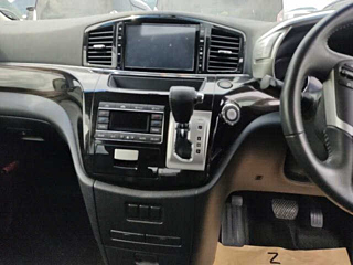 NISSAN ELGRAND 2017