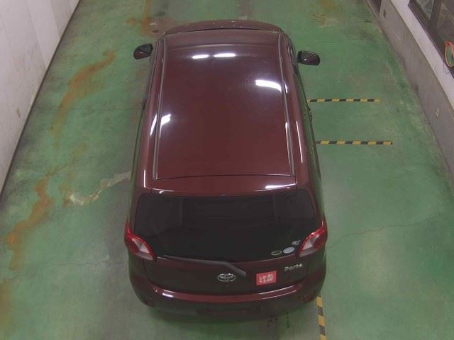 TOYOTA PORTE 2010