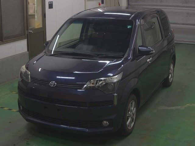 TOYOTA SPADE 2012