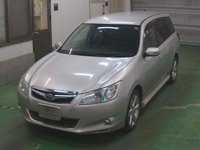 SUBARU EXIGA 2010
