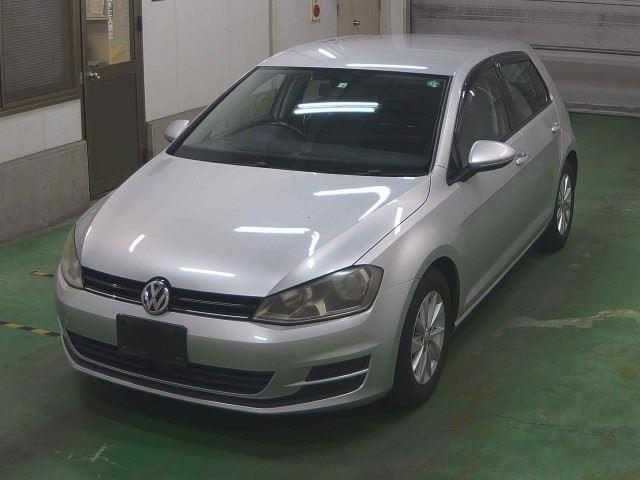 VOLKSWAGEN GOLF 2014