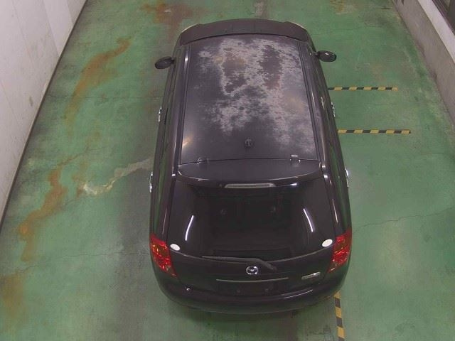 MAZDA VERISA 2010