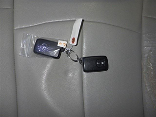 TOYOTA PRIUS ALPHA 2012