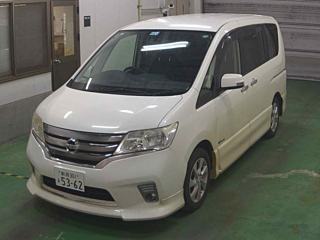 NISSAN SERENA 2013