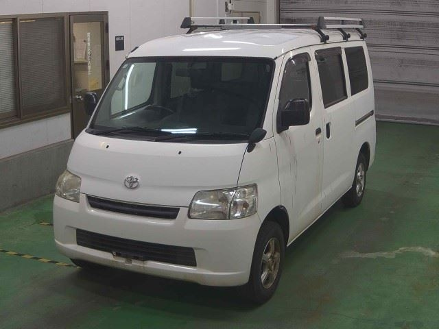 TOYOTA TOWN ACE VAN 2016