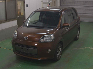 TOYOTA PORTE 2016