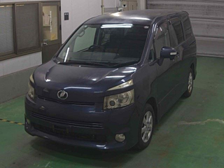 TOYOTA VOXY 2008