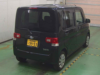 DAIHATSU TANTO 2011