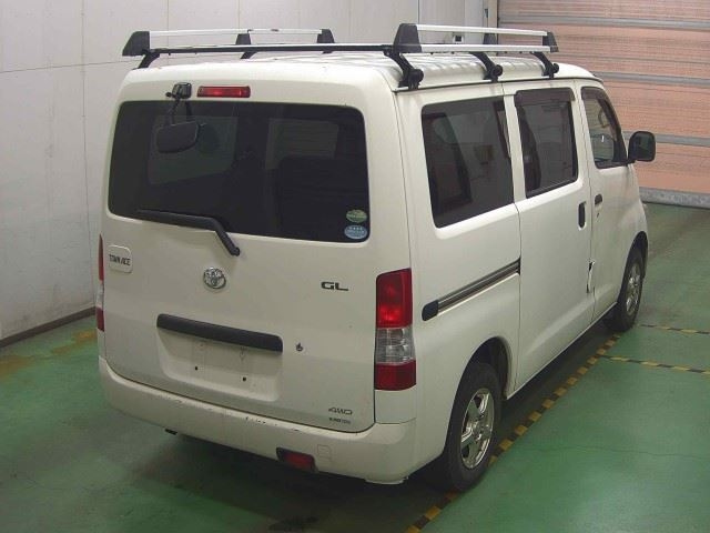 TOYOTA TOWN ACE VAN 2016