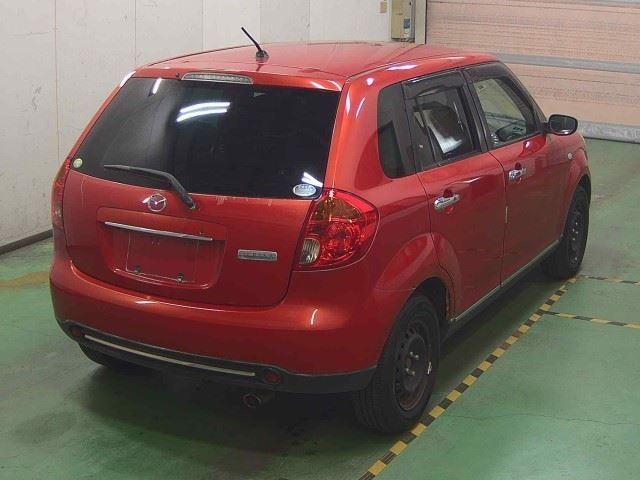 MAZDA VERISA 2012