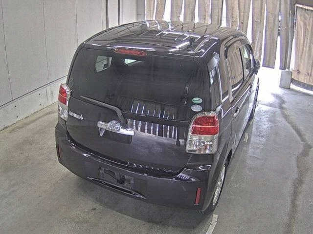TOYOTA SPADE 2015