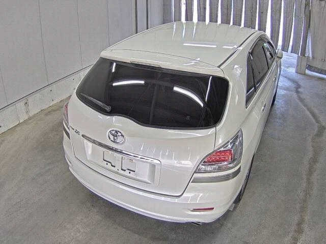 TOYOTA MARK X ZIO 2013