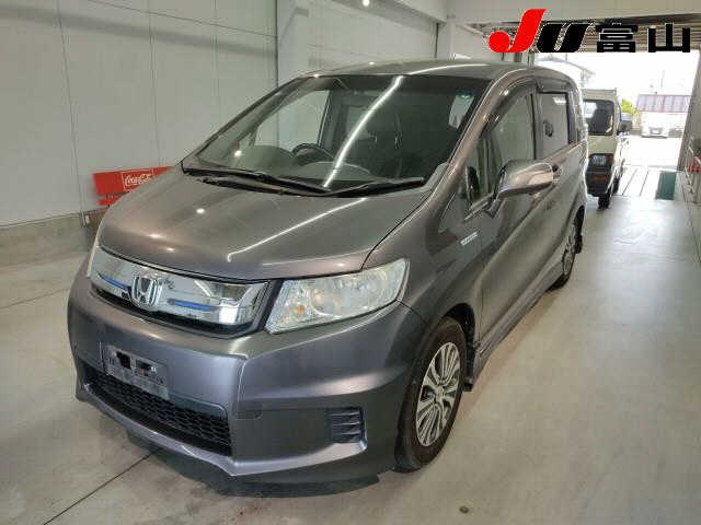 HONDA FREED 2013