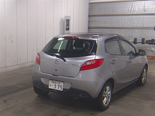 MAZDA DEMIO 2010