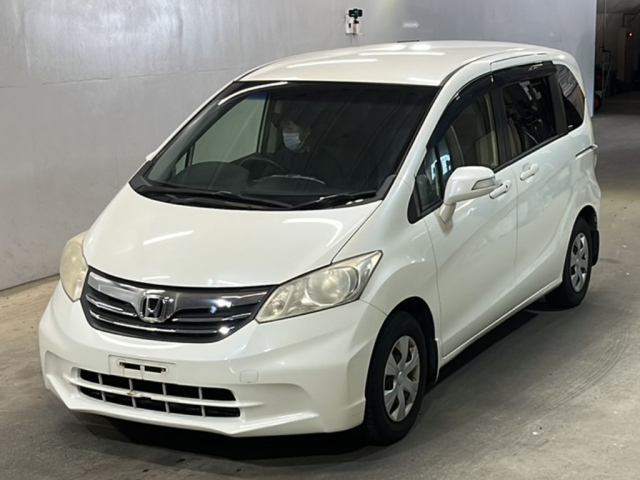 HONDA FREED 2012