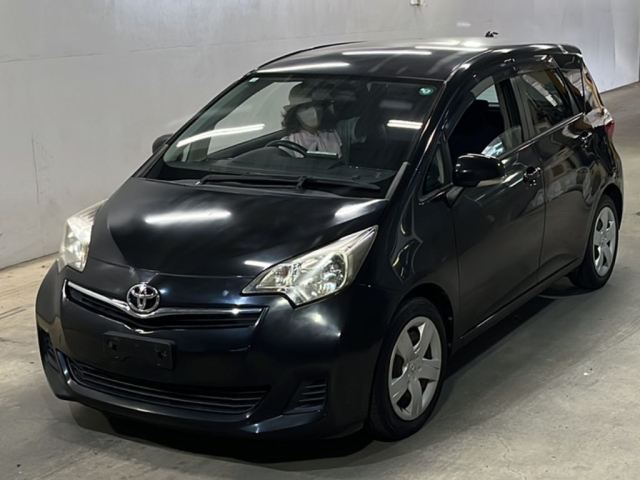 TOYOTA RACTIS 2012