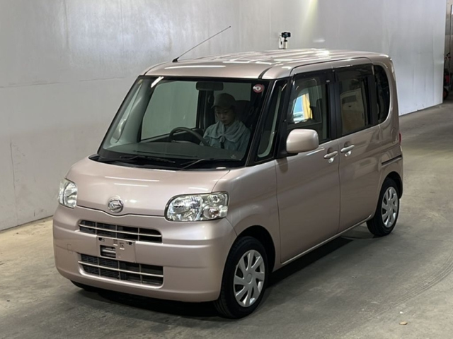 DAIHATSU TANTO 2010