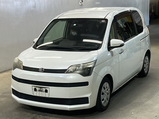 TOYOTA SPADE 2012
