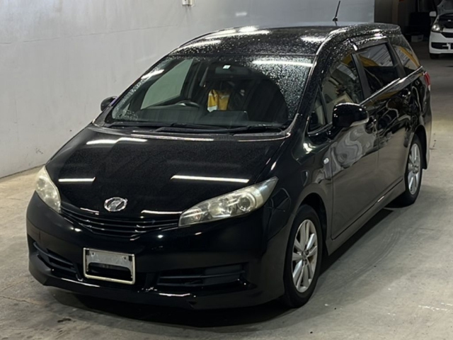 TOYOTA WISH 2010