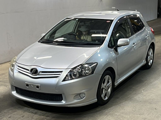 TOYOTA AURIS 2010