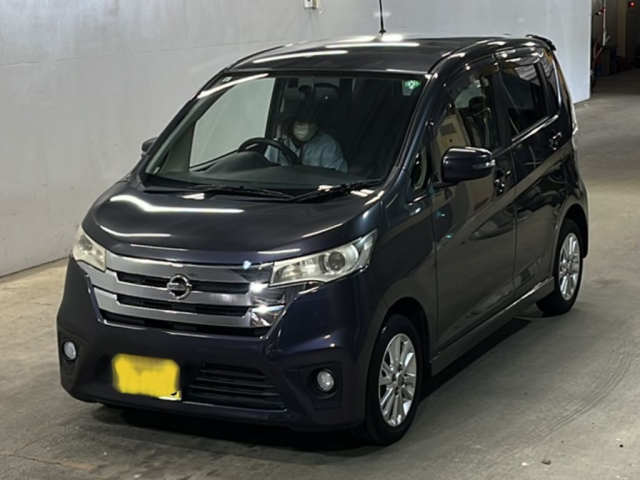 NISSAN DAYZ 2013
